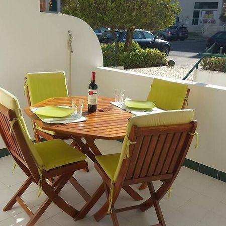 Charming Beachside Apartment- The Perfect Getaway! Albufeira Dış mekan fotoğraf