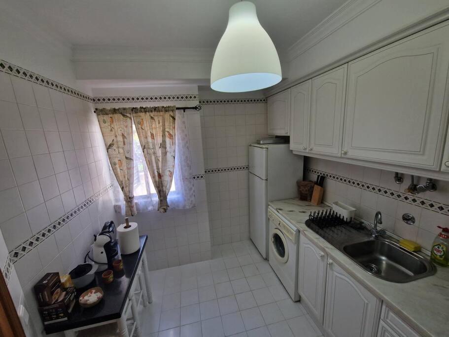 Charming Beachside Apartment- The Perfect Getaway! Albufeira Dış mekan fotoğraf