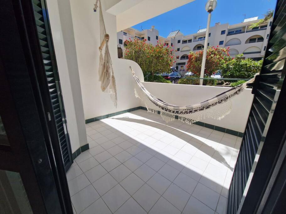 Charming Beachside Apartment- The Perfect Getaway! Albufeira Dış mekan fotoğraf